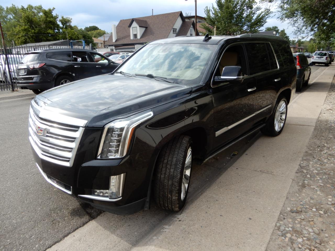 Cadillac Escalade 4WD 4dr Platinum 2019