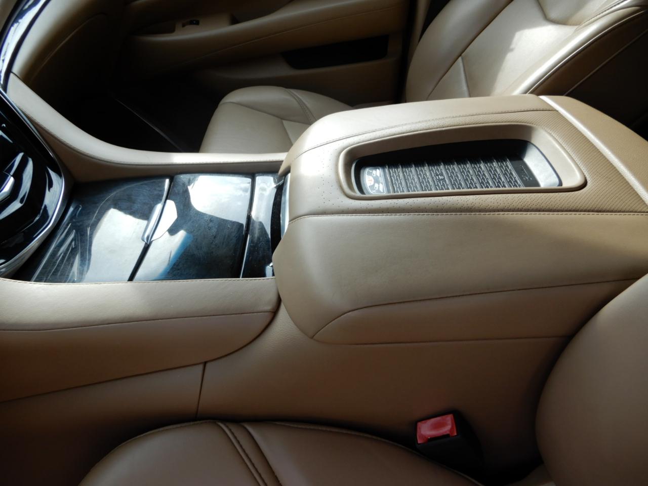 Cadillac Escalade 4WD 4dr Platinum 2019