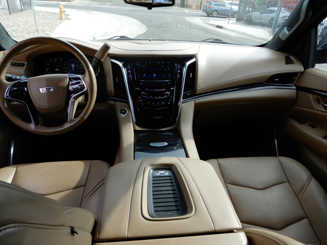 Cadillac Escalade 4WD 4dr Platinum 2019