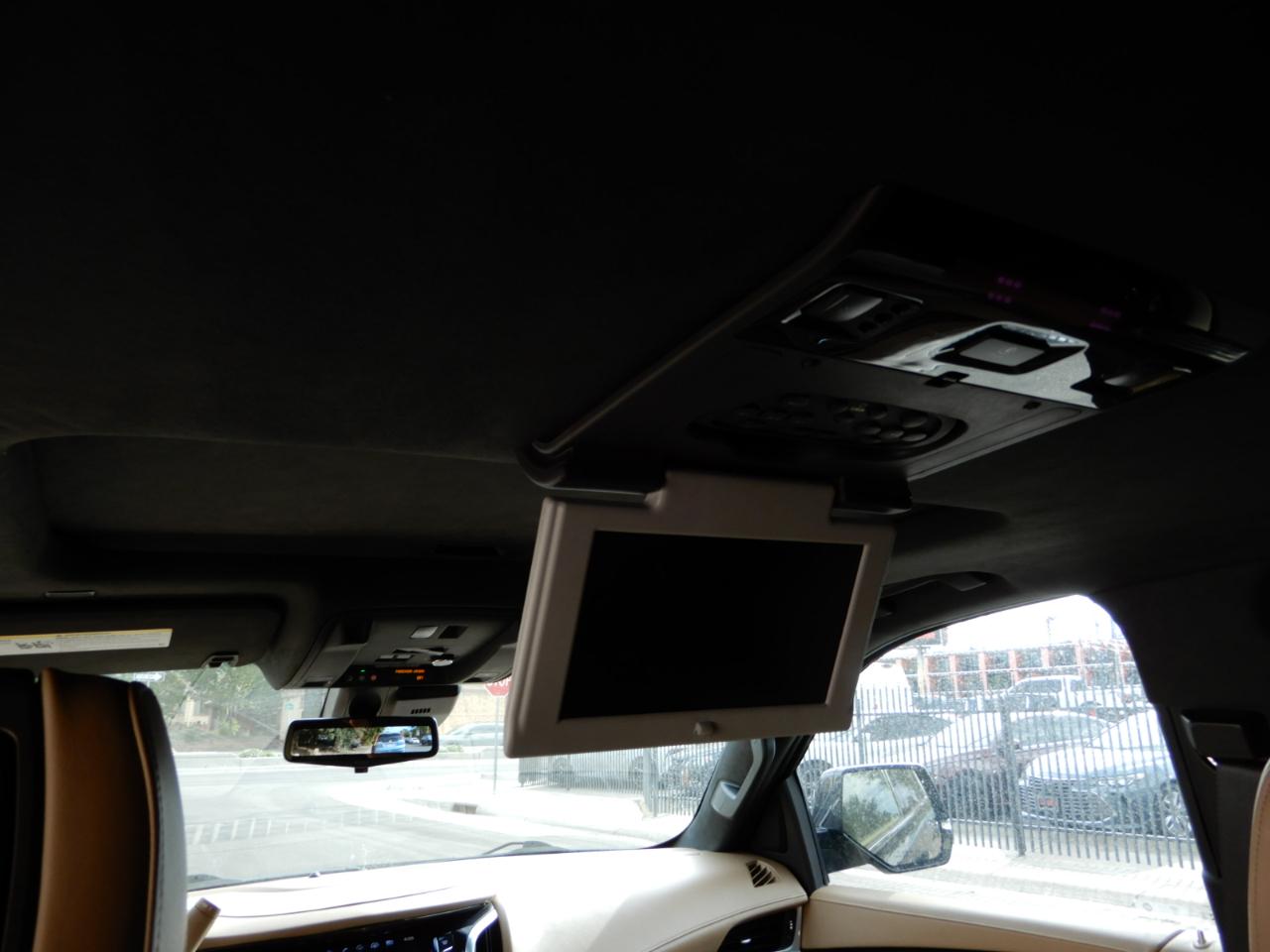 Cadillac Escalade 4WD 4dr Platinum 2019