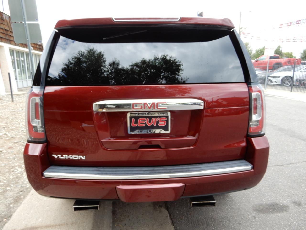 GMC Yukon 4WD 4dr Denali 2018