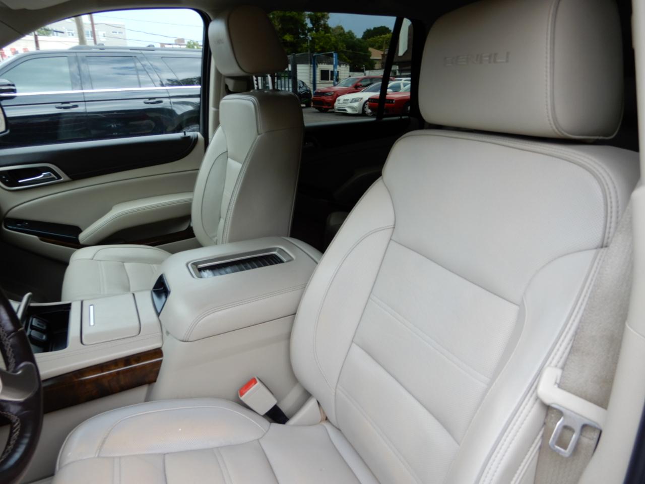 GMC Yukon 4WD 4dr Denali 2018