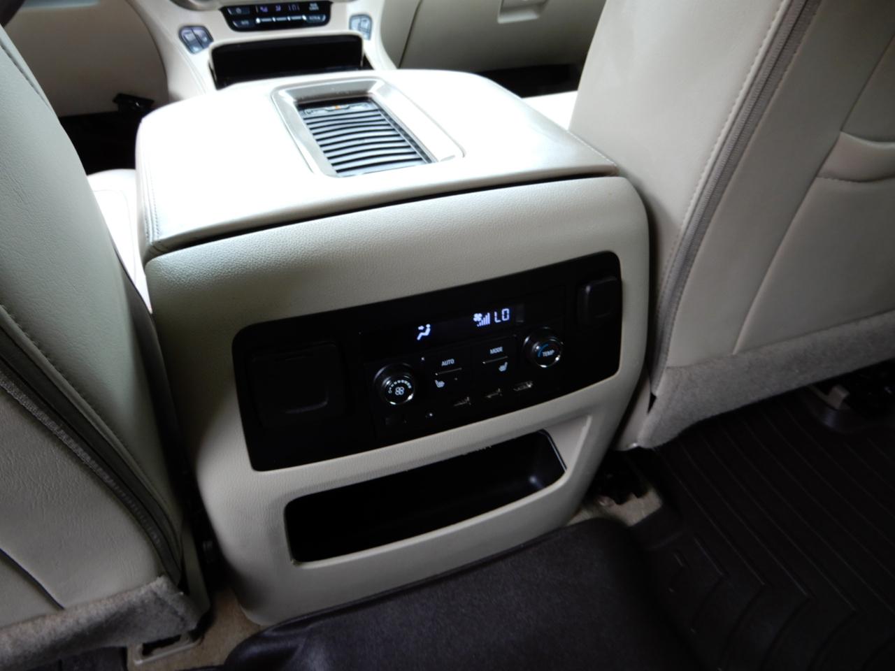 GMC Yukon 4WD 4dr Denali 2018