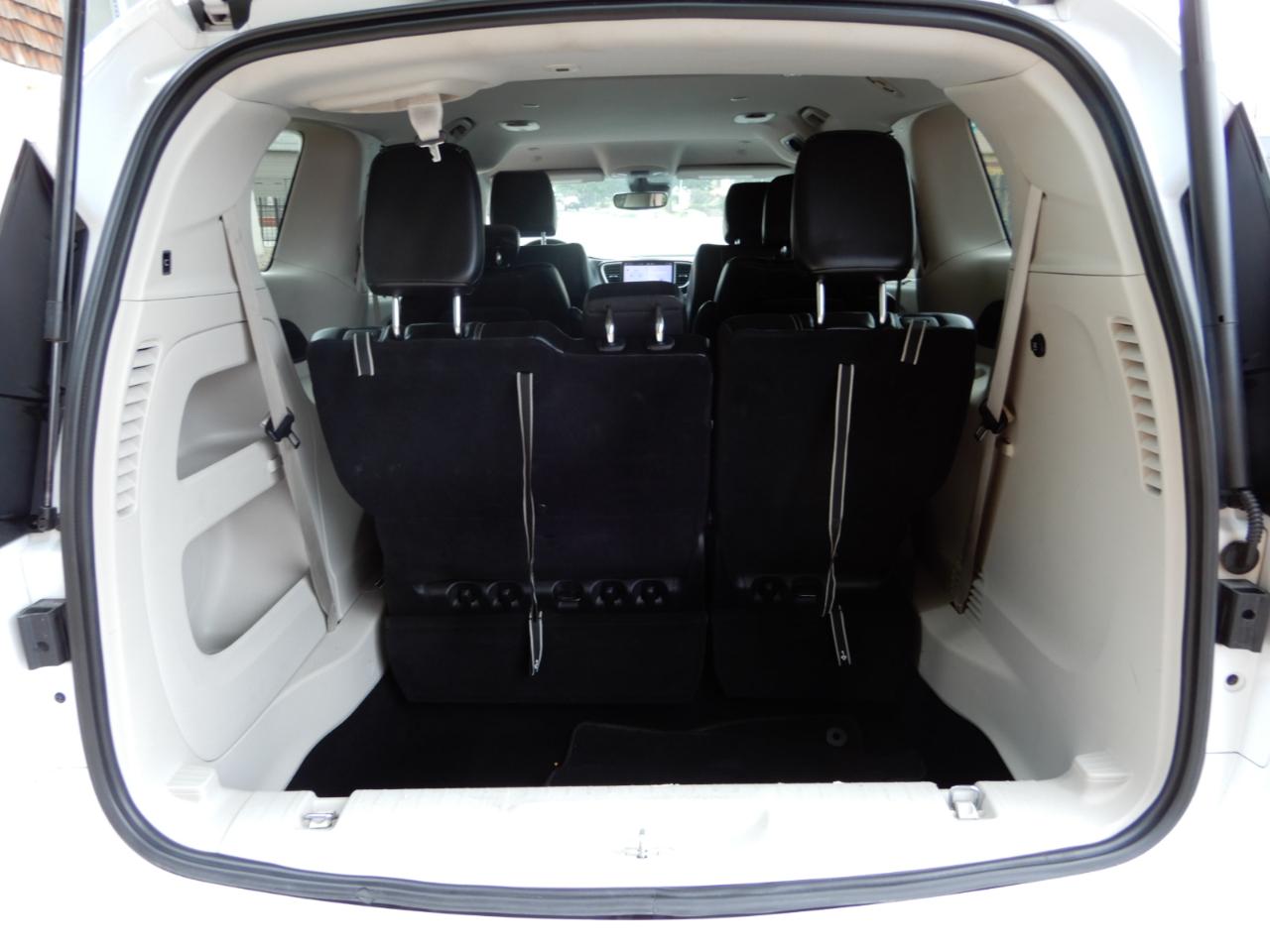 Chrysler Pacifica Touring L FWD 2024
