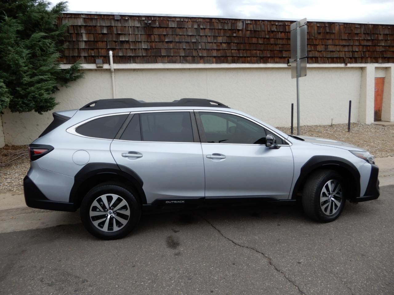 Subaru Outback Premium AWD 2024