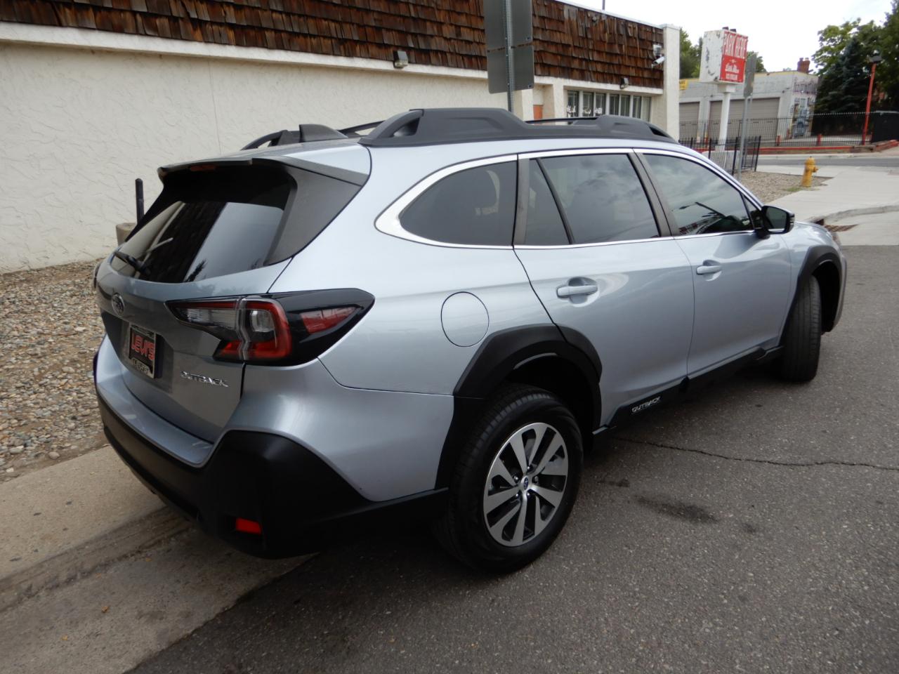 Subaru Outback Premium AWD 2024