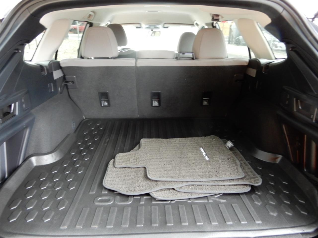 Subaru Outback Premium AWD 2024