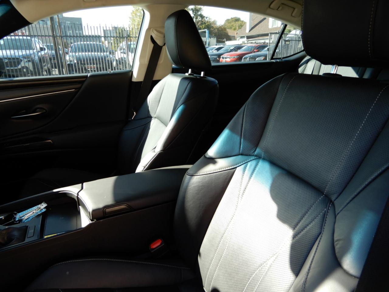 Lexus ES ES 350 Luxury FWD 2024