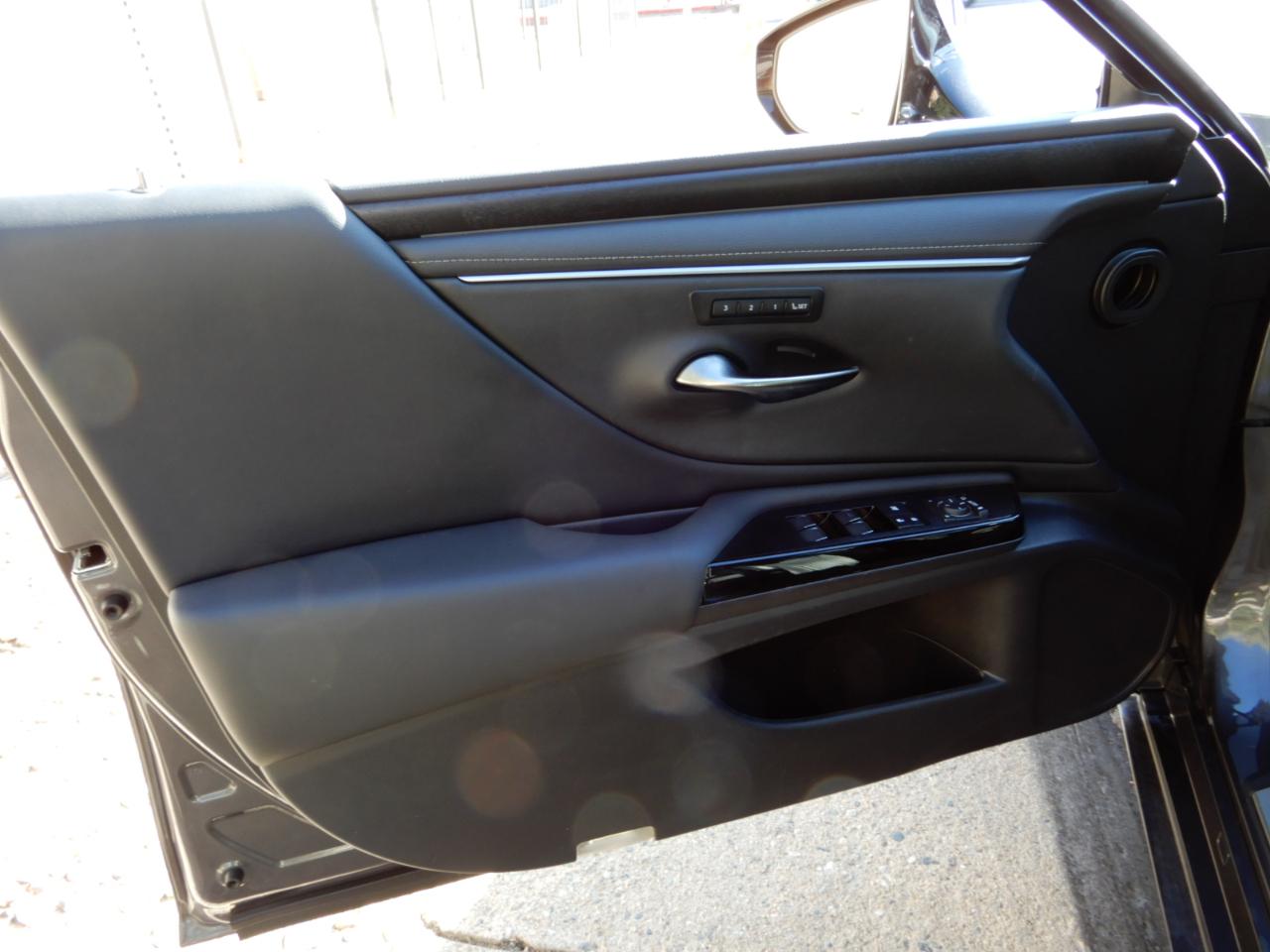 Lexus ES ES 350 Luxury FWD 2024