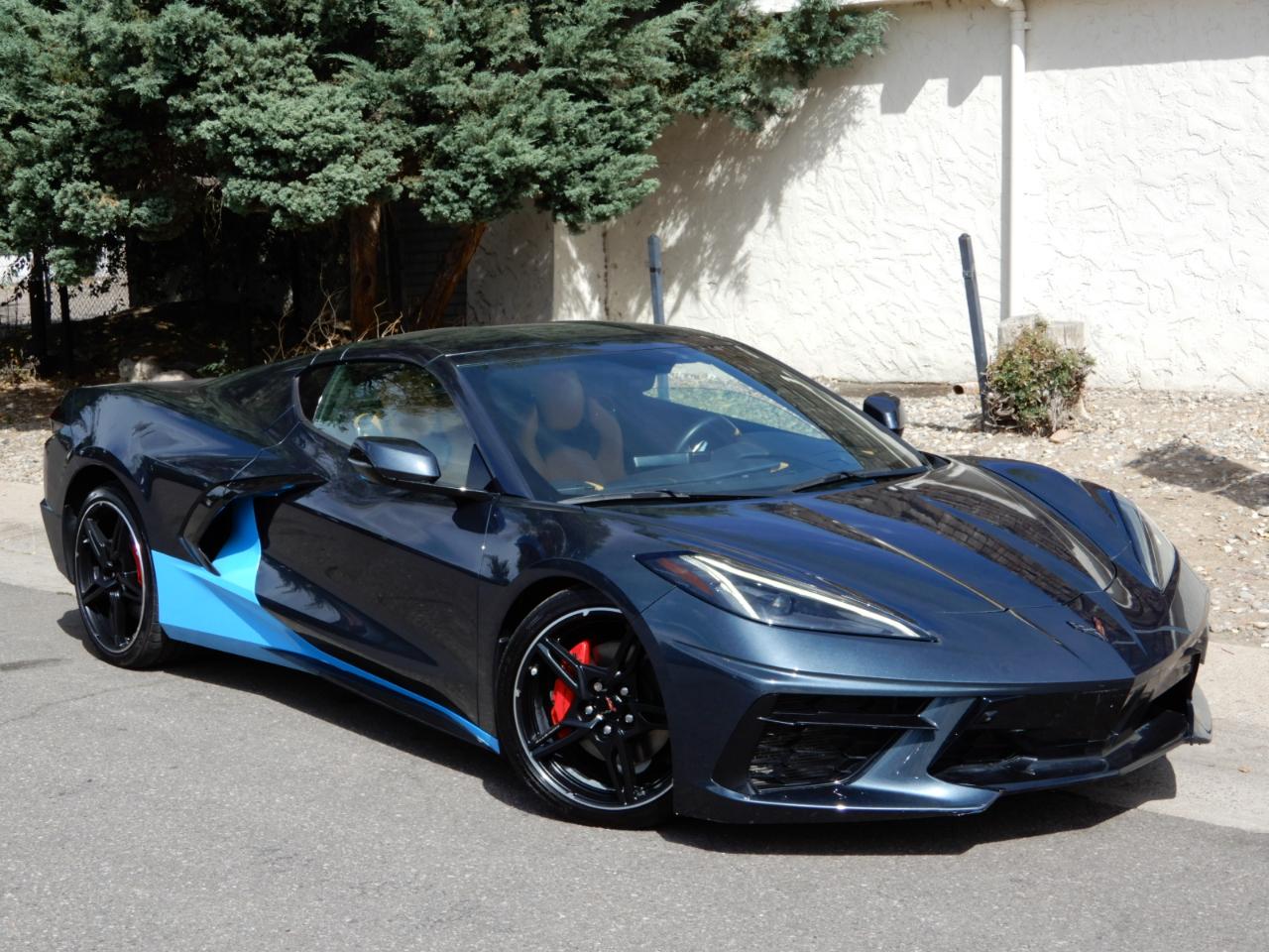 Chevrolet Corvette 2dr Stingray Cpe w/2LT 2020