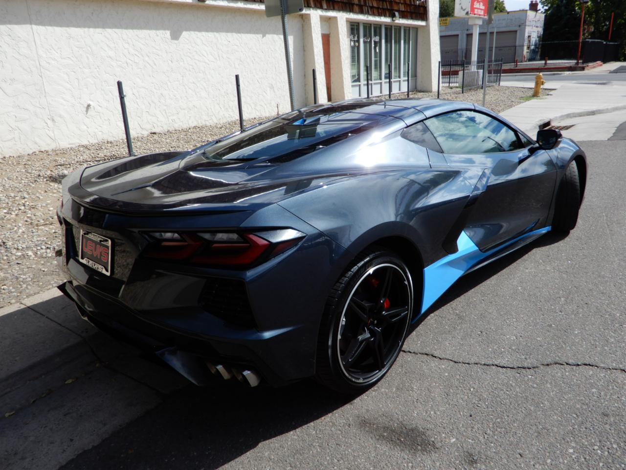 Chevrolet Corvette 2dr Stingray Cpe w/2LT 2020