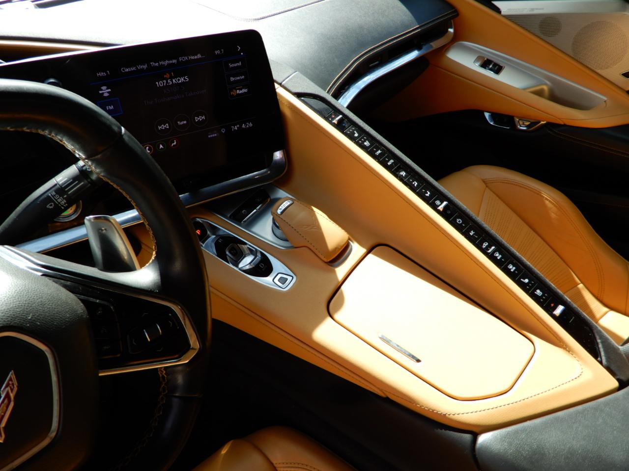 Chevrolet Corvette 2dr Stingray Cpe w/2LT 2020