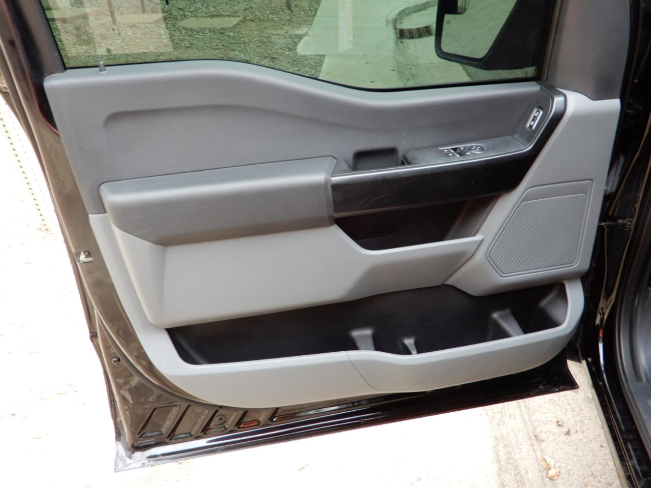 Ford F-150 XLT 2WD Reg Cab 6.5' Box 2021