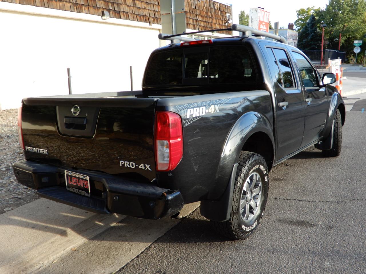 Nissan Frontier Crew Cab 4x4 PRO-4X Auto 2019