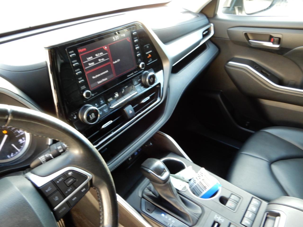 Toyota Highlander XLE AWD (Natl) 2022