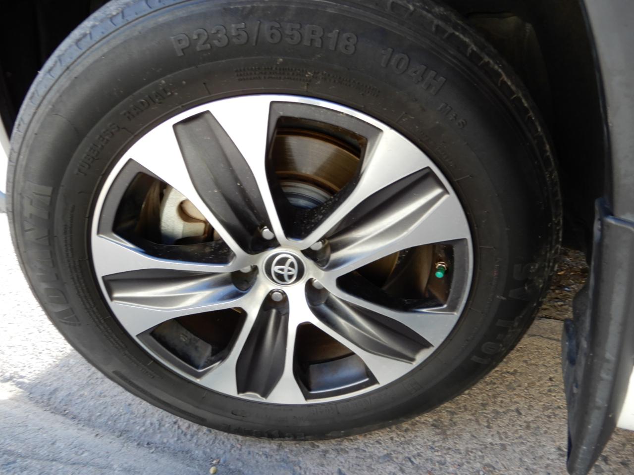 Toyota Highlander XLE AWD (Natl) 2022