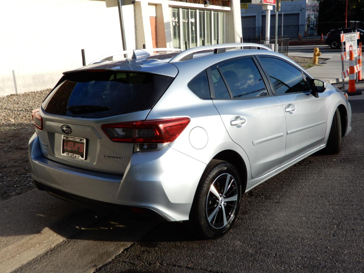 Subaru Impreza Premium 5-door CVT 2021