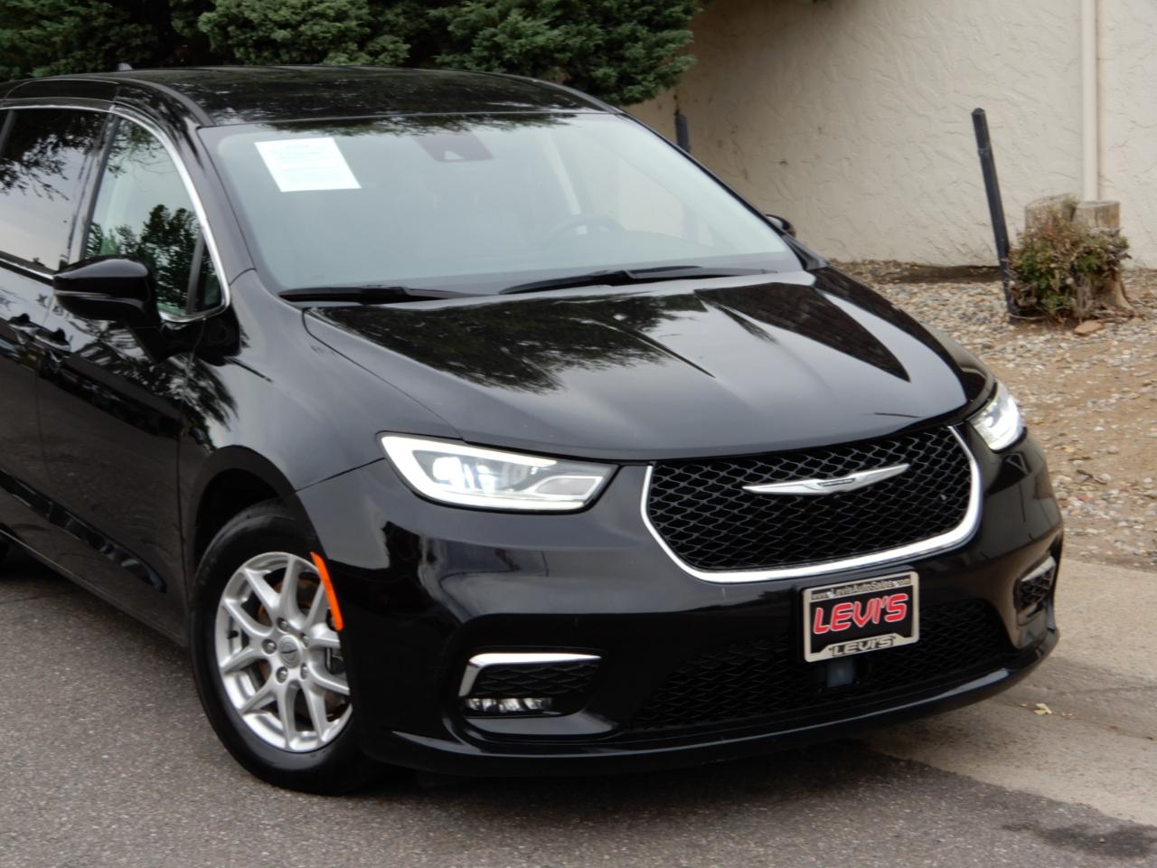 Chrysler Pacifica Touring L FWD 2024