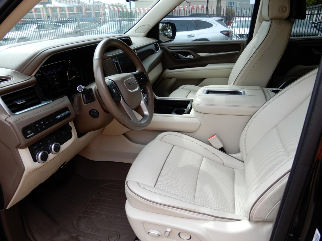 GMC Yukon 4WD 4dr Denali 2021