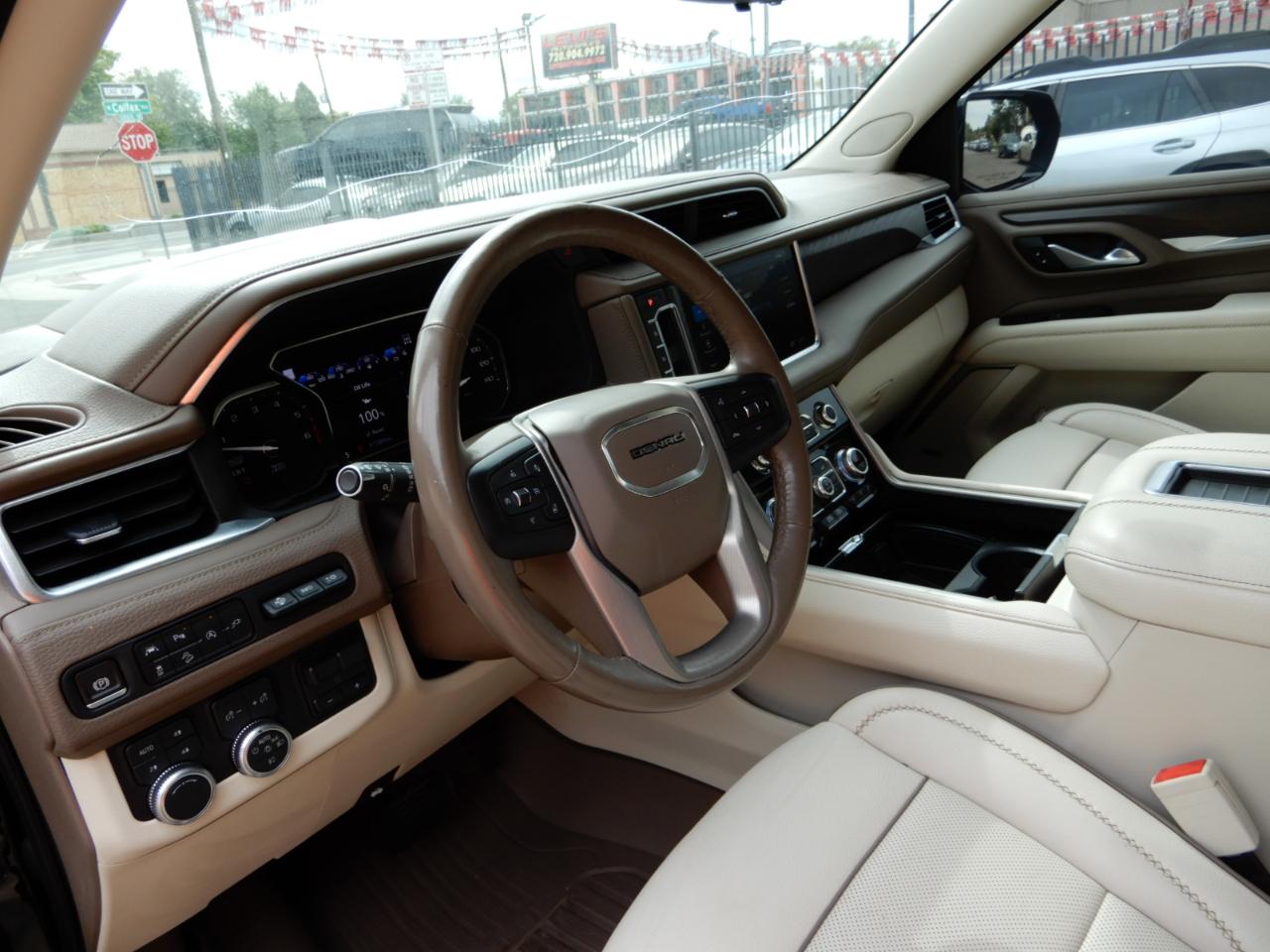 GMC Yukon 4WD 4dr Denali 2021