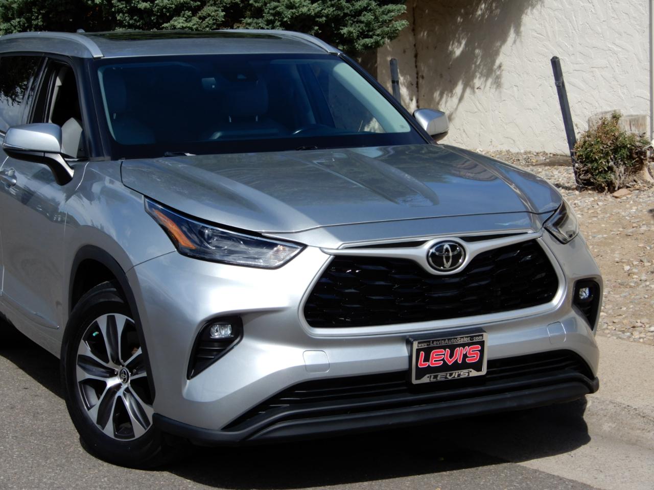 Toyota Highlander XLE AWD (Natl) 2022