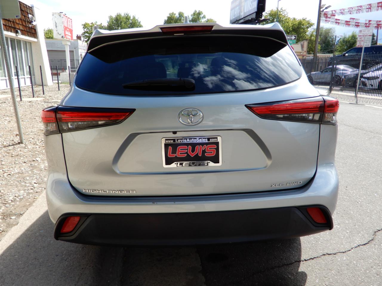 Toyota Highlander XLE AWD (Natl) 2022