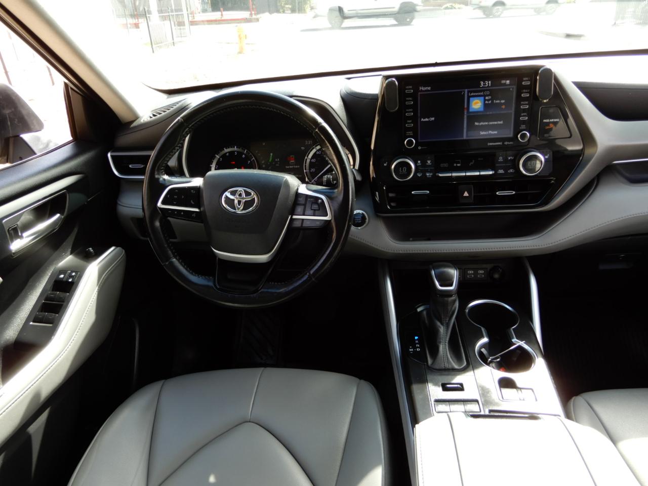 Toyota Highlander XLE AWD (Natl) 2022