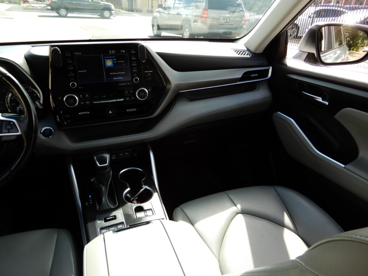 Toyota Highlander XLE AWD (Natl) 2022
