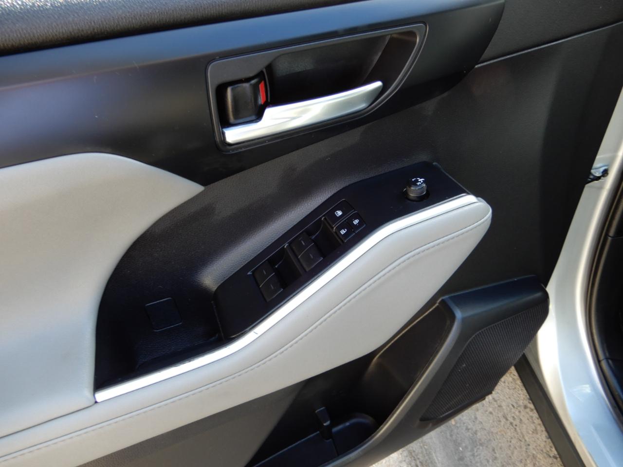 Toyota Highlander XLE AWD (Natl) 2022