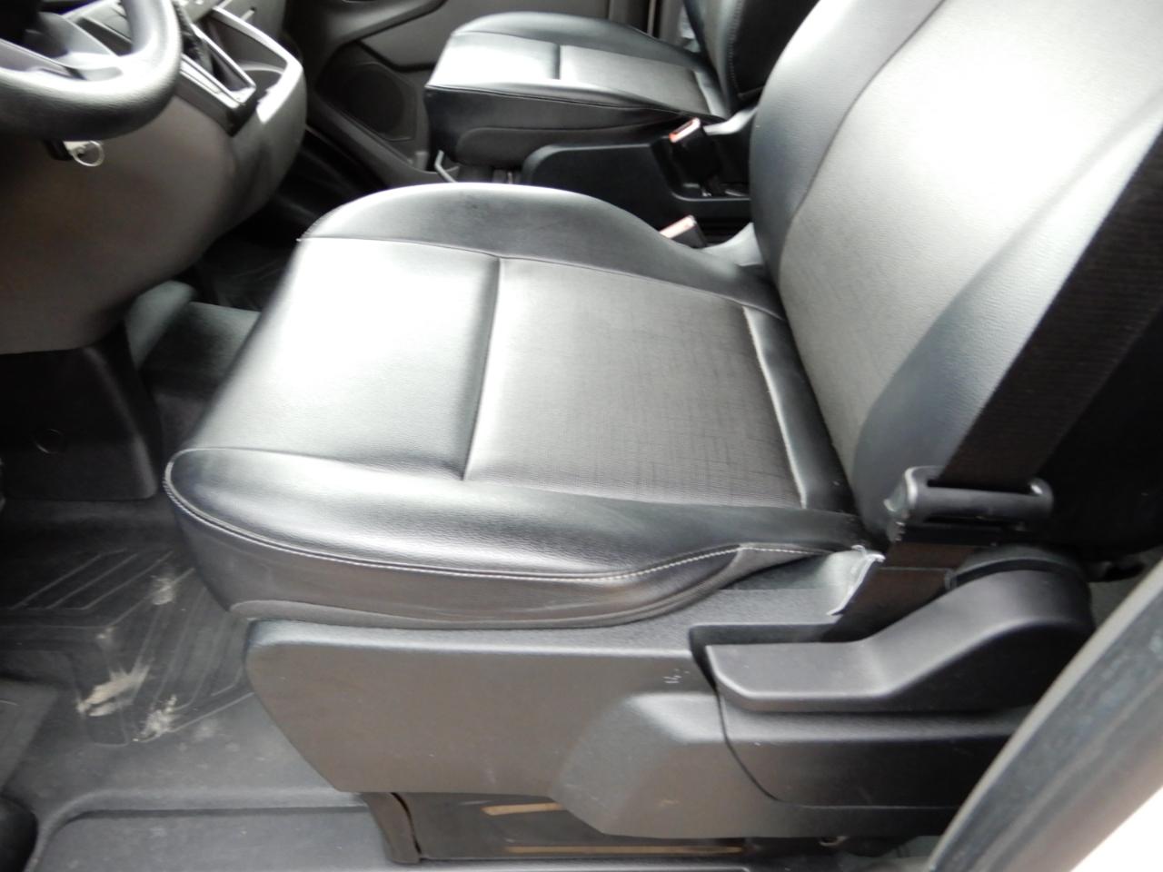 Ford Transit Passenger Wagon  2022