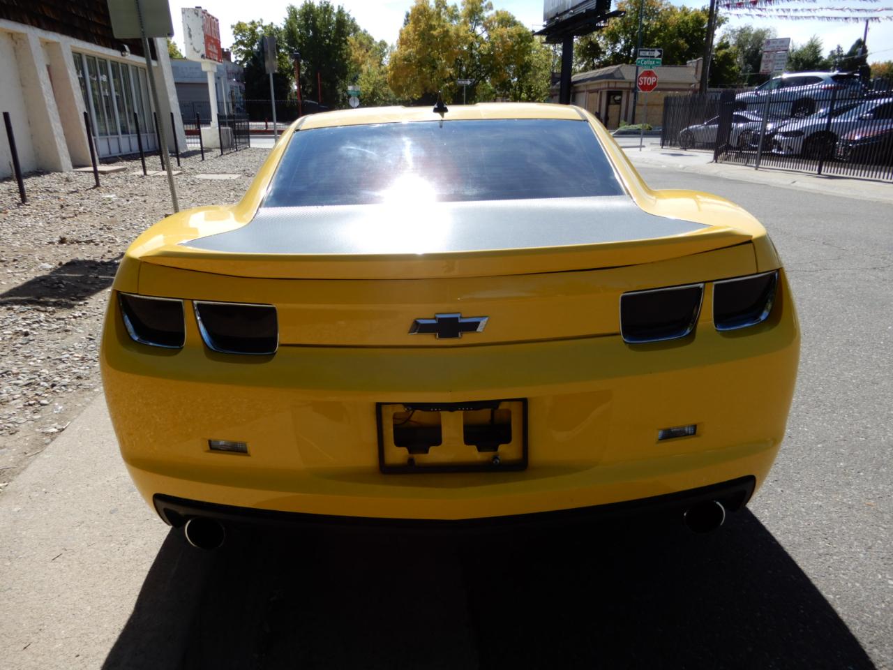 Chevrolet Camaro 2dr Cpe 2LS 2012