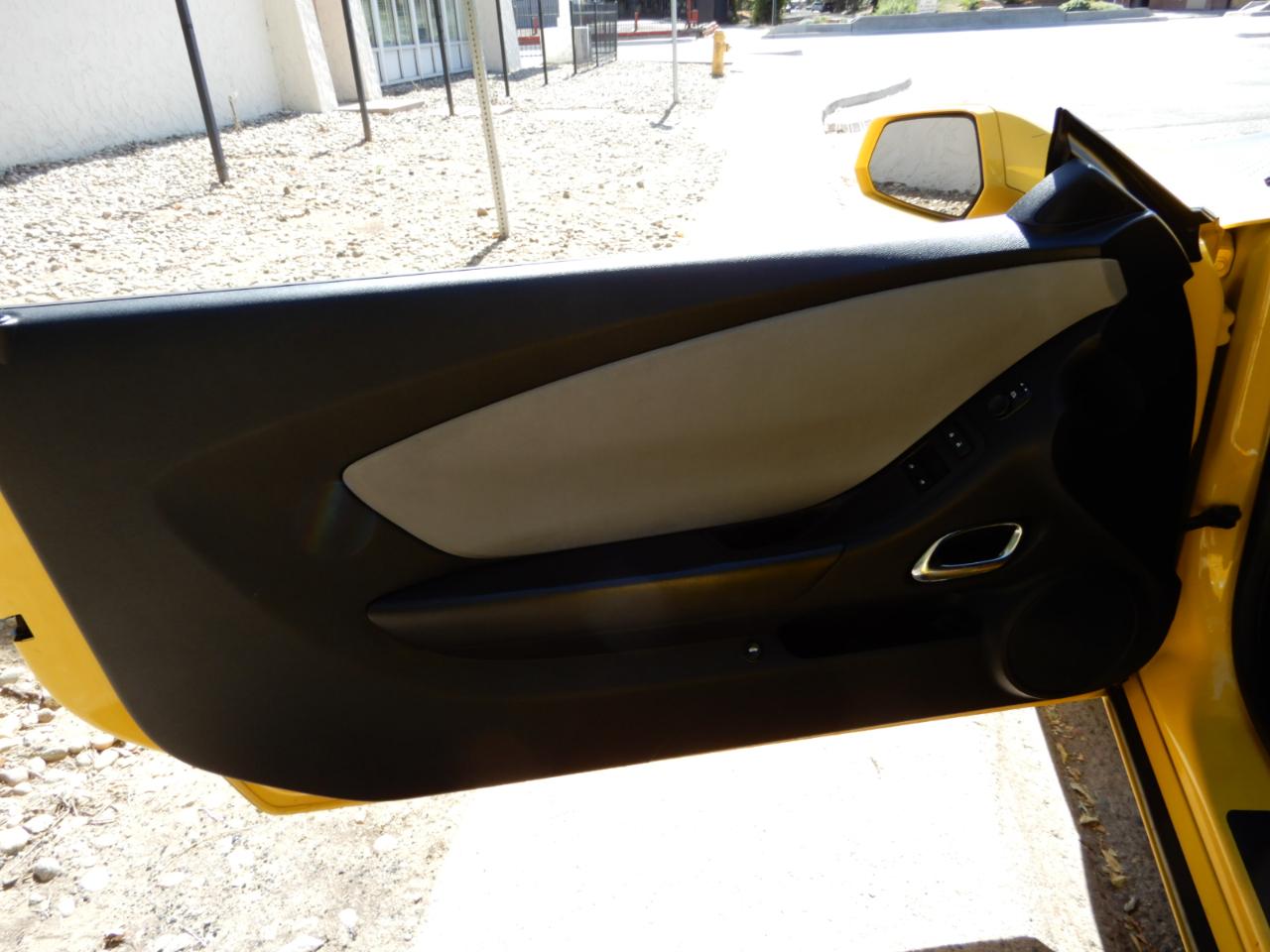 Chevrolet Camaro 2dr Cpe 2LS 2012
