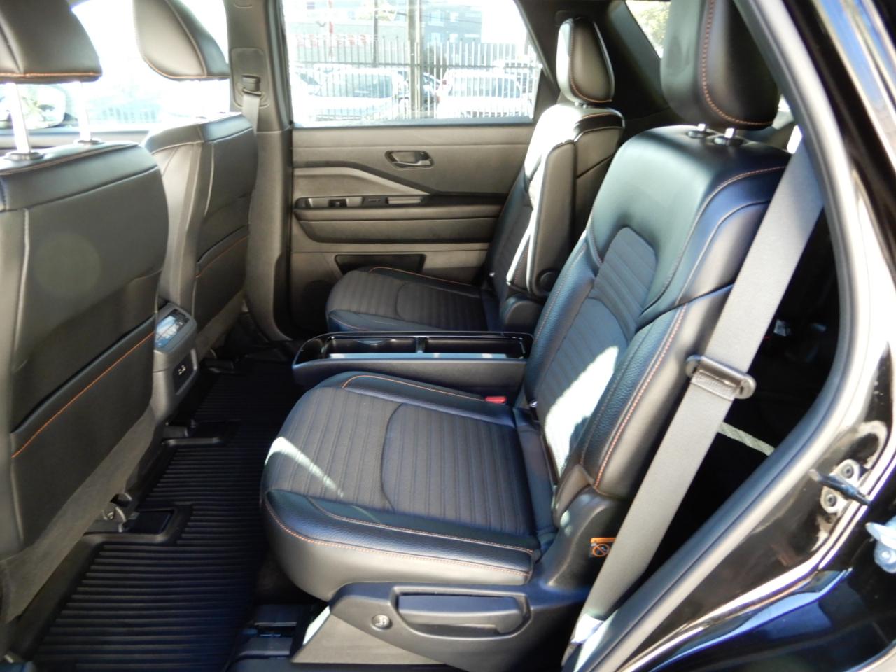 Nissan Pathfinder Rock Creek 4WD 2025
