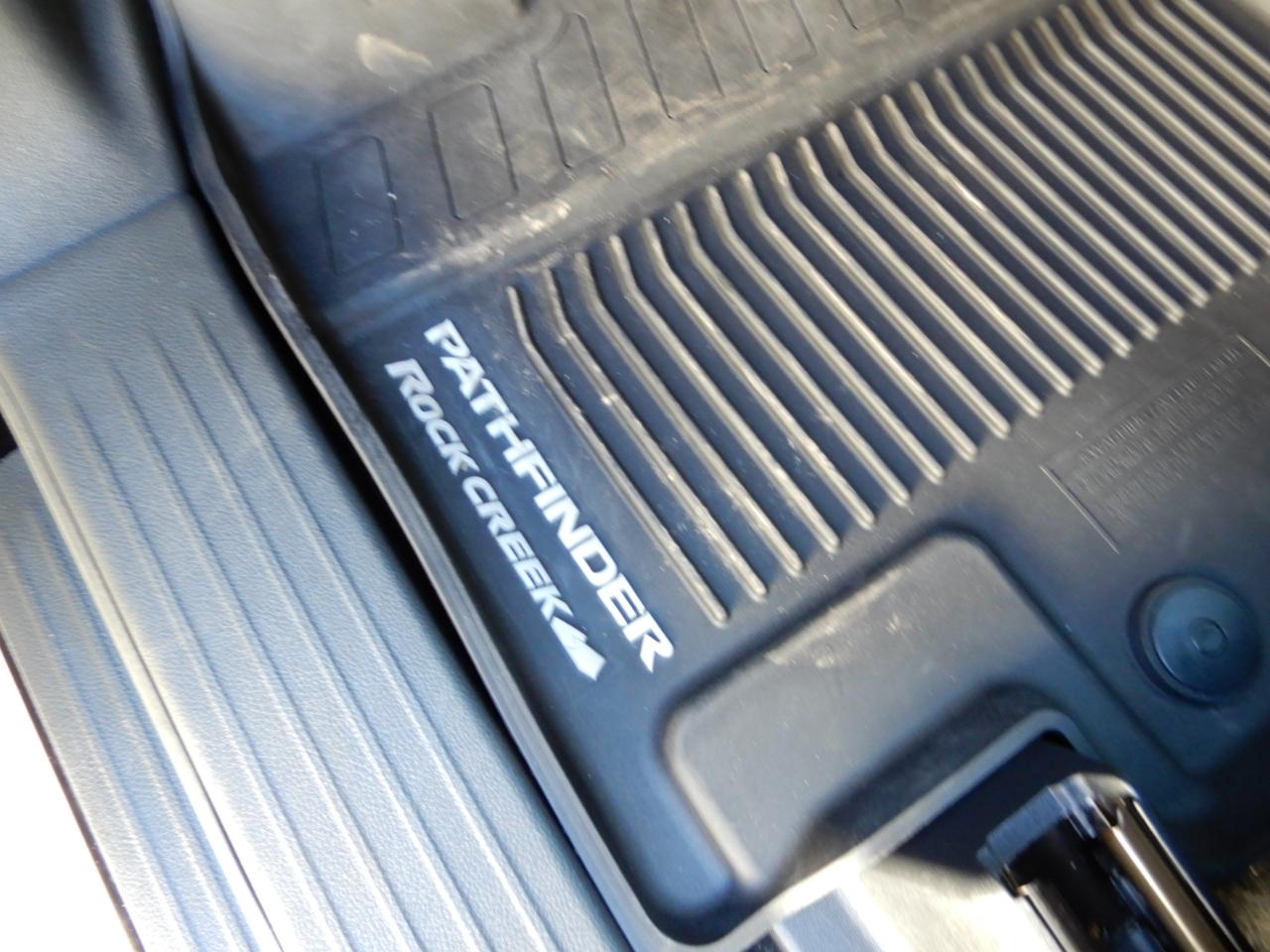 Nissan Pathfinder Rock Creek 4WD 2025