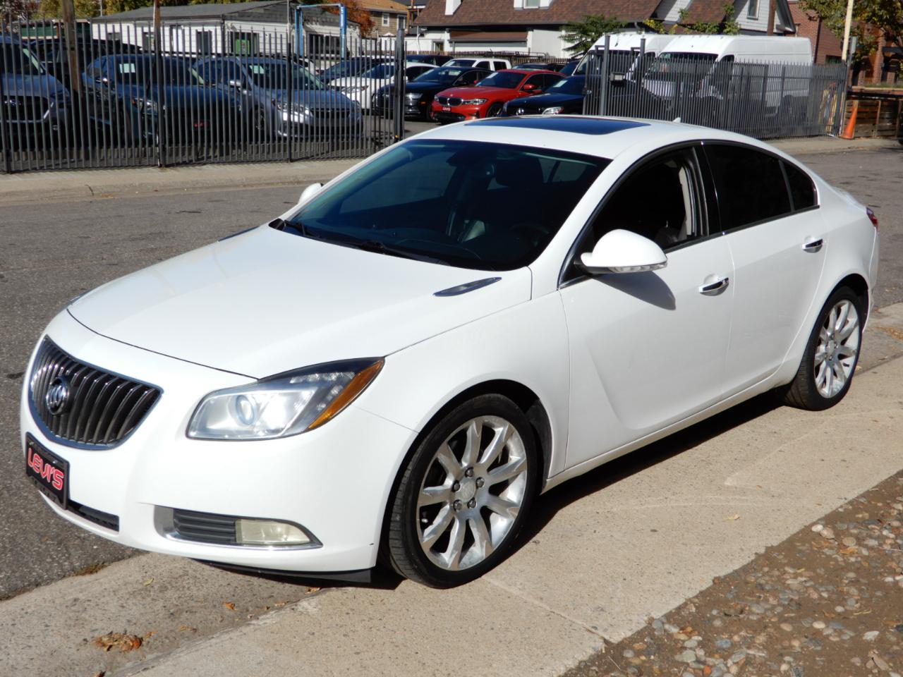 Buick Regal 4dr Sdn Turbo Premium 3 2012