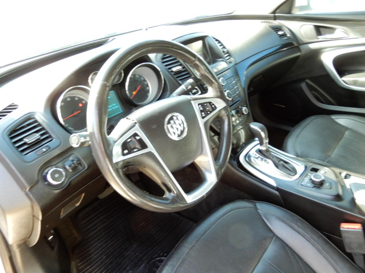 Buick Regal 4dr Sdn Turbo Premium 3 2012