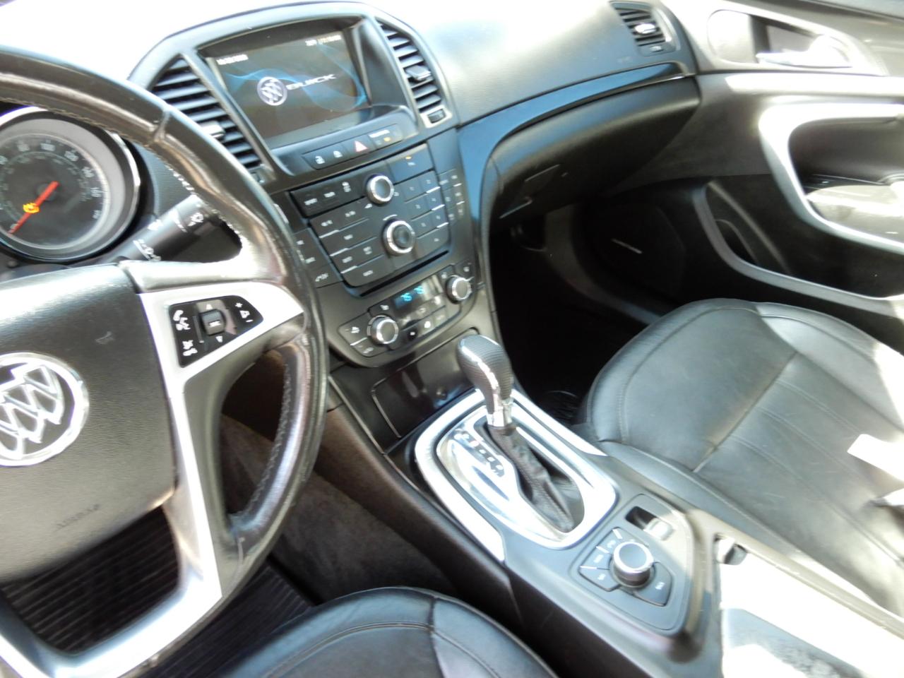 Buick Regal 4dr Sdn Turbo Premium 3 2012