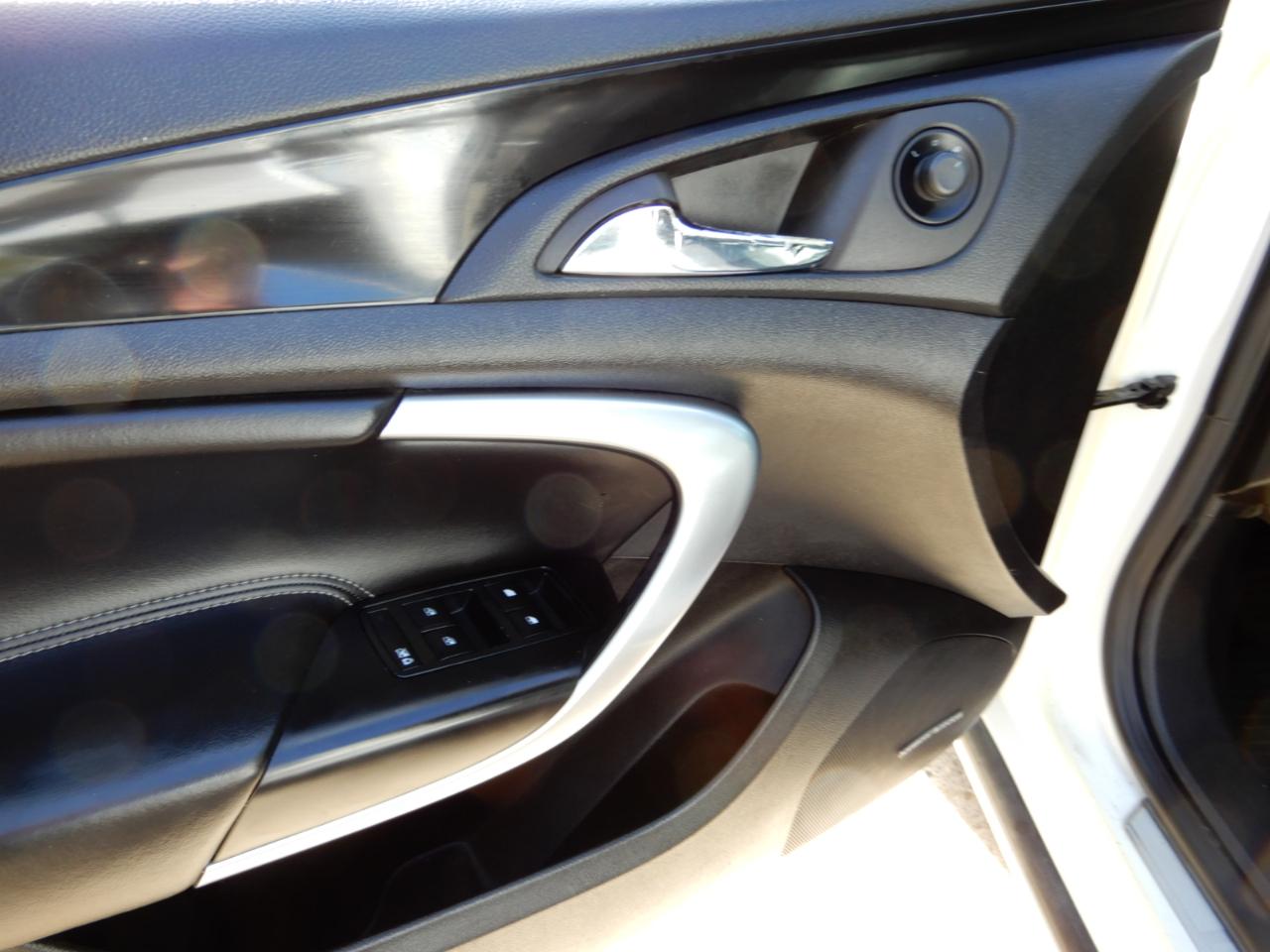 Buick Regal 4dr Sdn Turbo Premium 3 2012