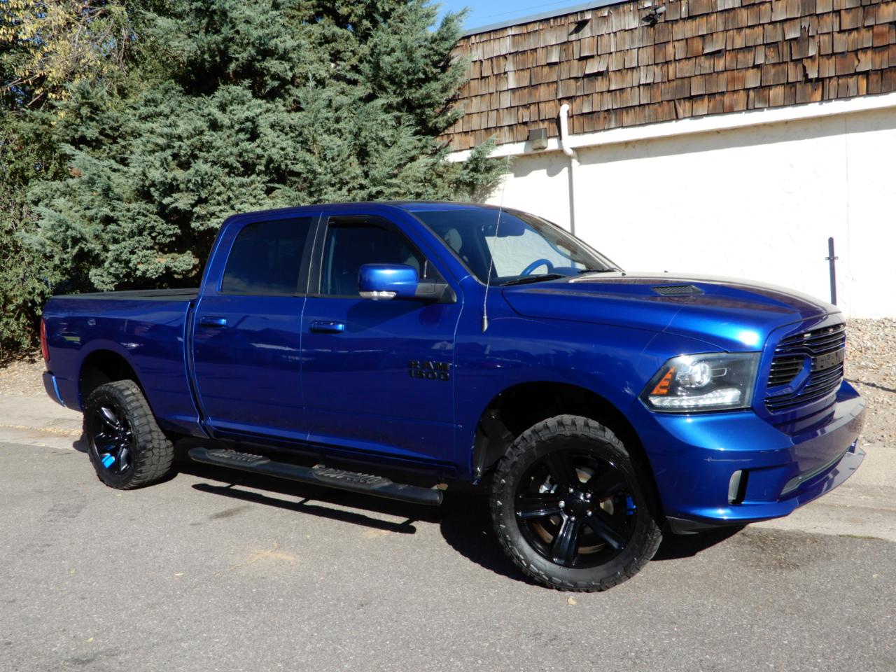 RAM 1500 Sport 4x4 Crew Cab 6'4" Box *Ltd Avail* 2018