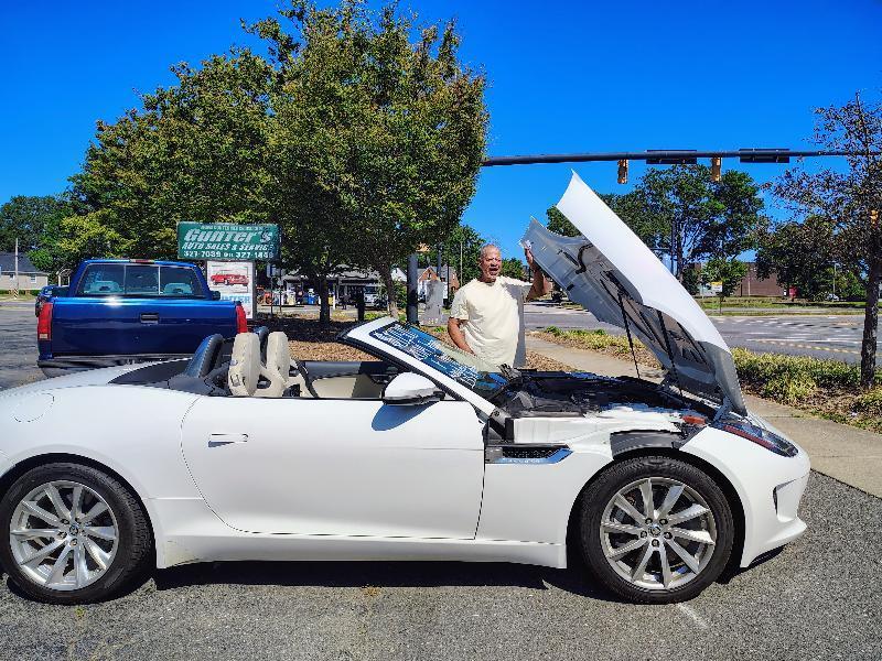 Jaguar F-Type Base 2014