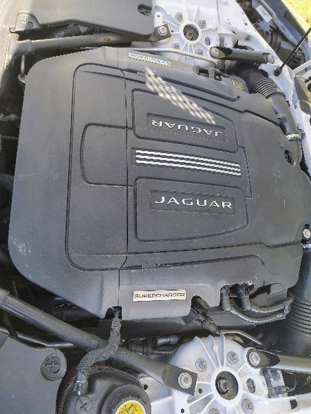 Jaguar F-Type Base 2014