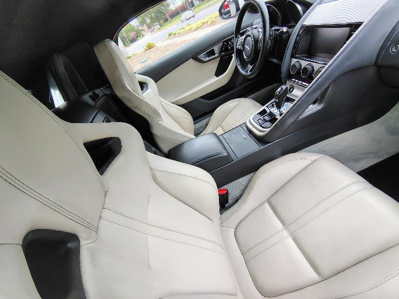 Jaguar F-Type Base 2014