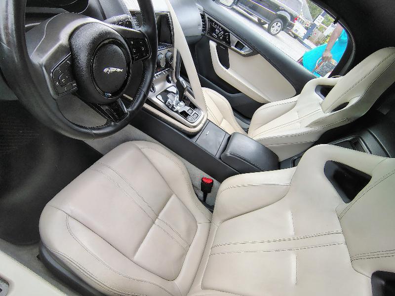 Jaguar F-Type Base 2014