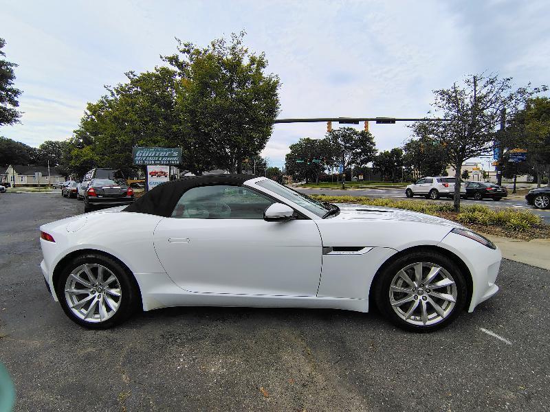 Jaguar F-Type Base 2014