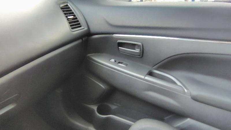 Mitsubishi Outlander Sport ES 2WD 2013