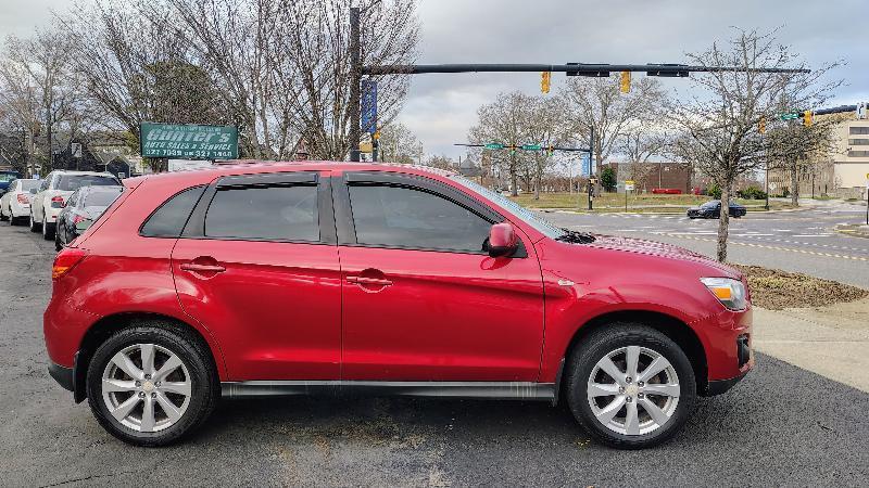 Mitsubishi Outlander Sport ES 2WD 2013