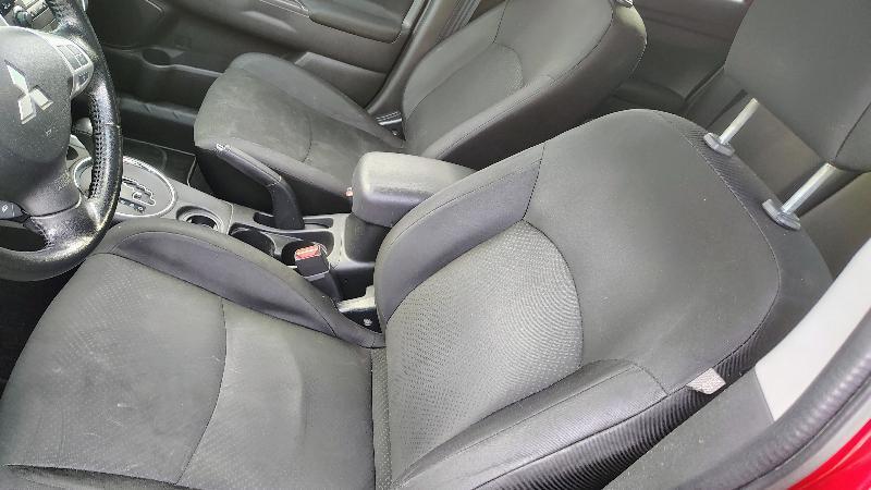 Mitsubishi Outlander Sport ES 2WD 2013