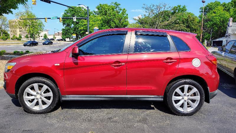 Mitsubishi Outlander Sport ES 2WD 2013