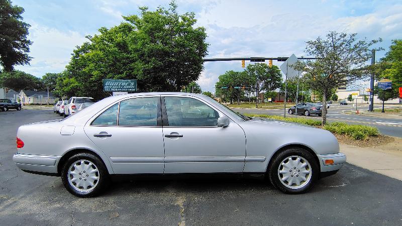 Mercedes-Benz E-Class E300 1999