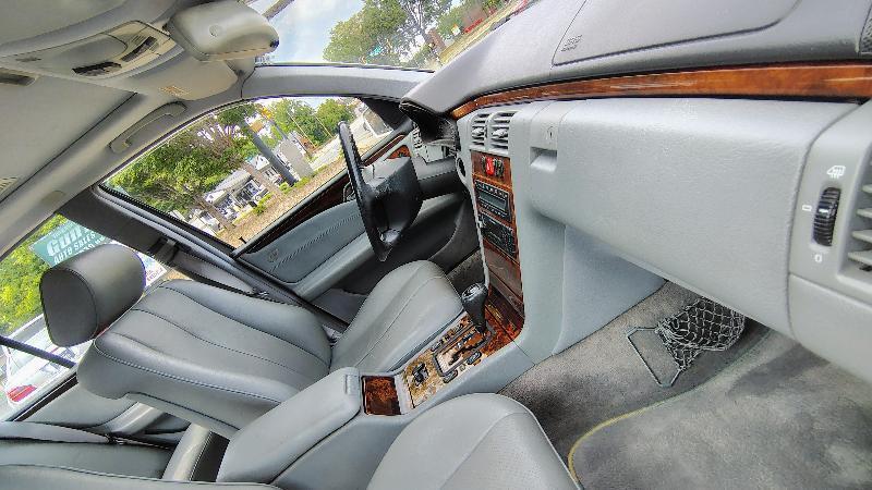 Mercedes-Benz E-Class E300 1999